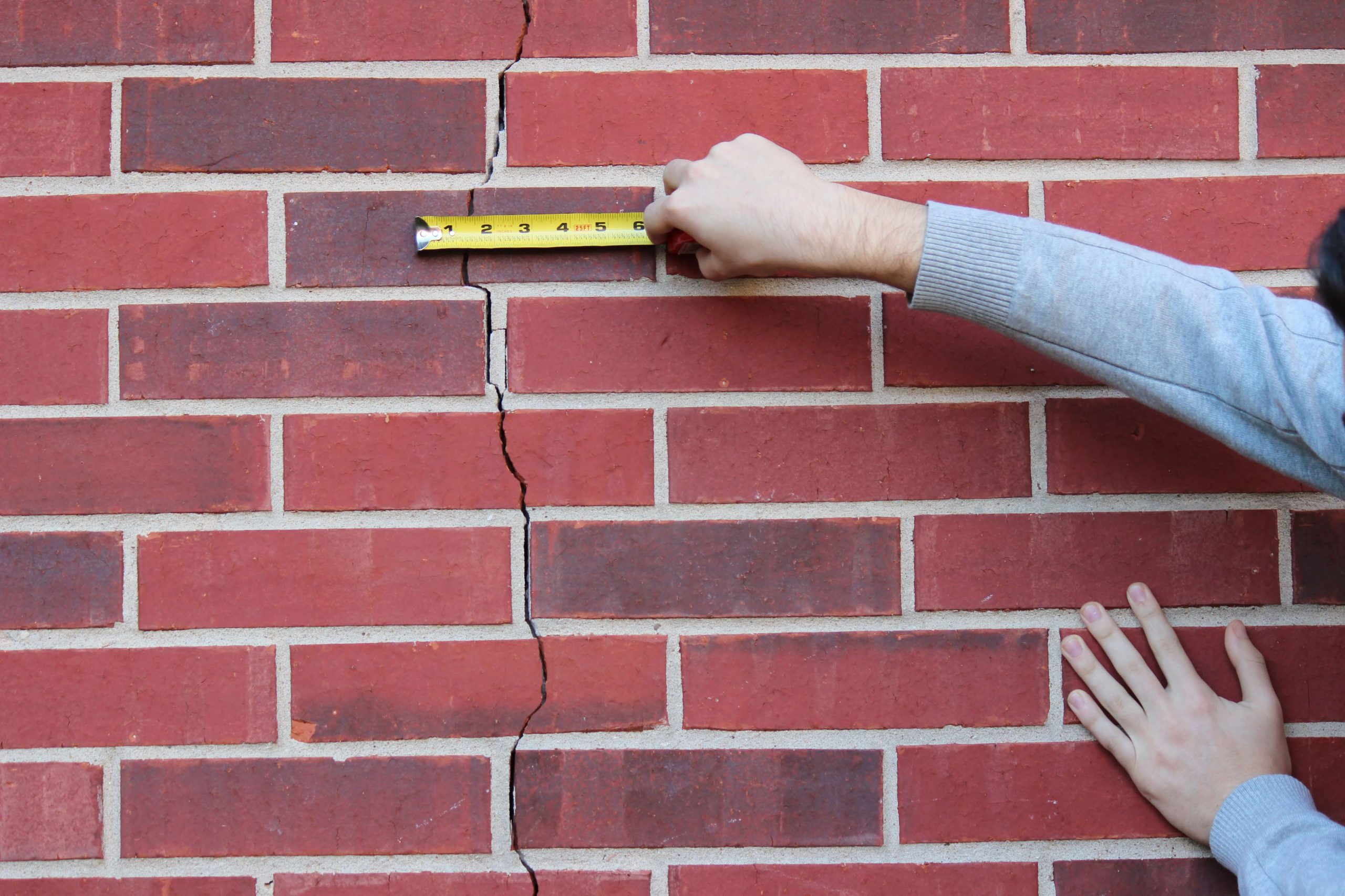 How to spot Signs of Subsidence | e.surv